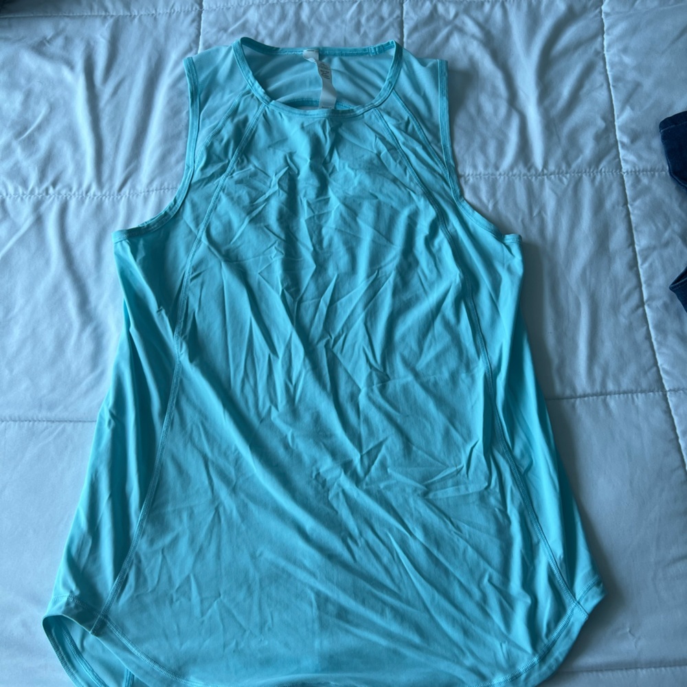Lululemon tank